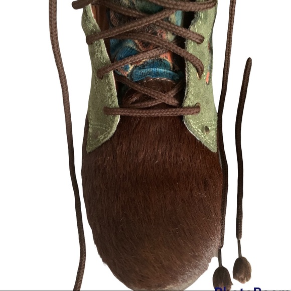 HOST PICK!! Tecnica 100% real fur Italian boots - Picture 5 of 10